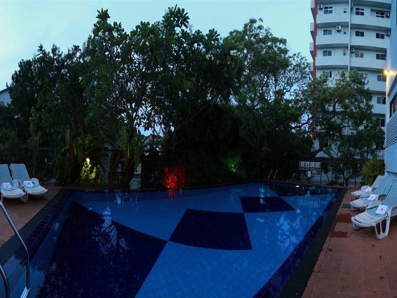 Hotel Sapphire Коломбо Экстерьер фото