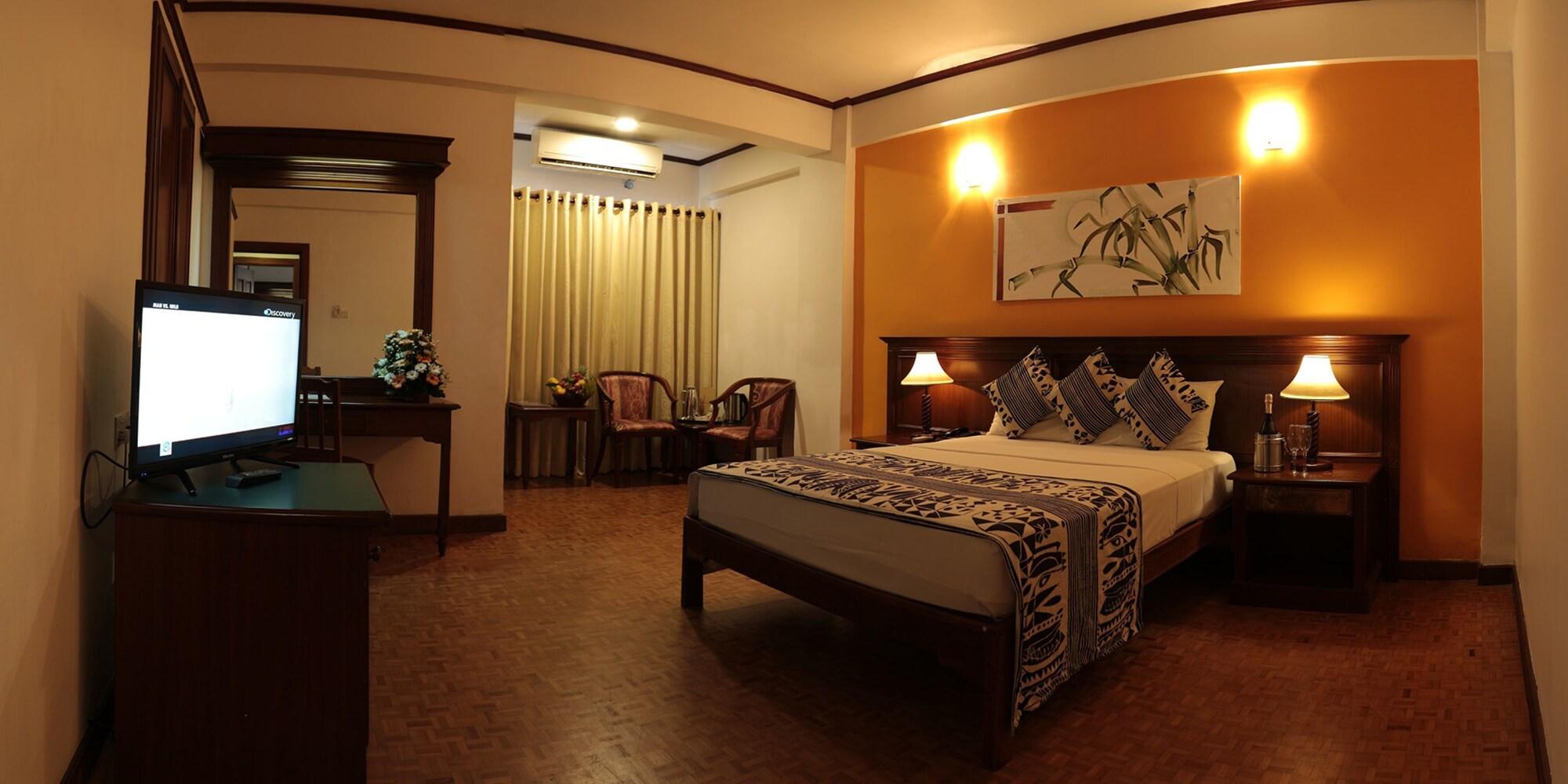 Hotel Sapphire Коломбо Экстерьер фото