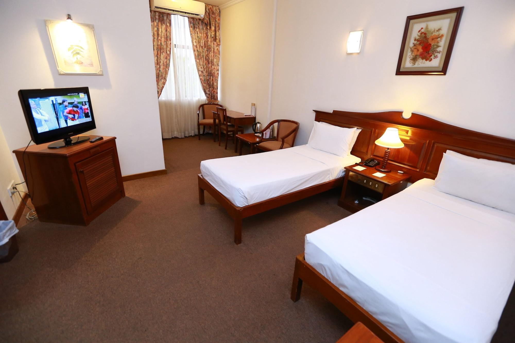Hotel Sapphire Коломбо Экстерьер фото