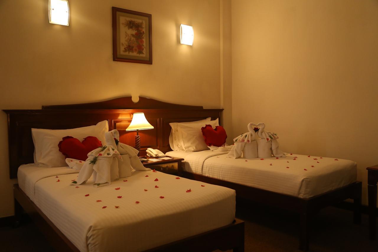 Hotel Sapphire Коломбо Экстерьер фото